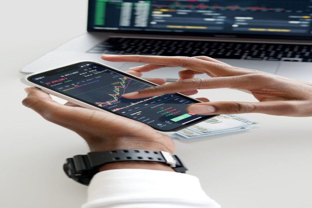 The Role of Financial Consultants in Abu Dhabi Business Growth - Trust Accounts Management